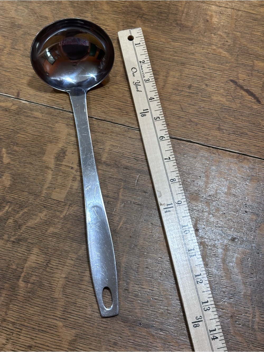 Oneida Stainless Steel Ladle - Silver Tone